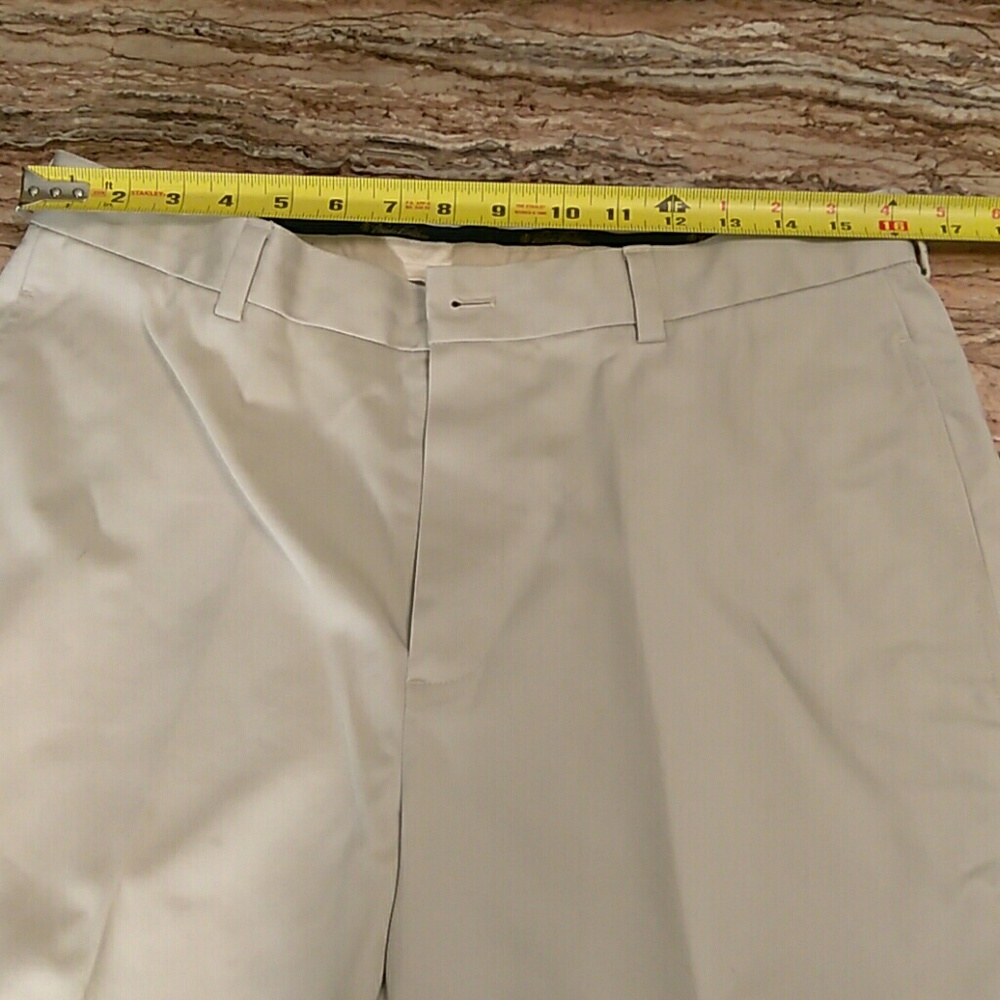 Brooks Brother mens khaki pants - Picture 3 of 7